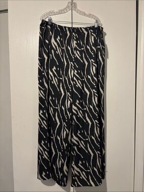 Black & White Zebra-Print Wide Leg Pants